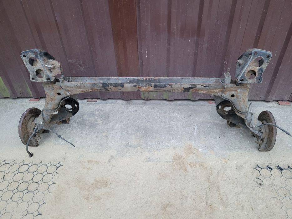 Oś belka tylna zawieszenie Golf 4 Bora Audi a3 Leon Toledo II octavia