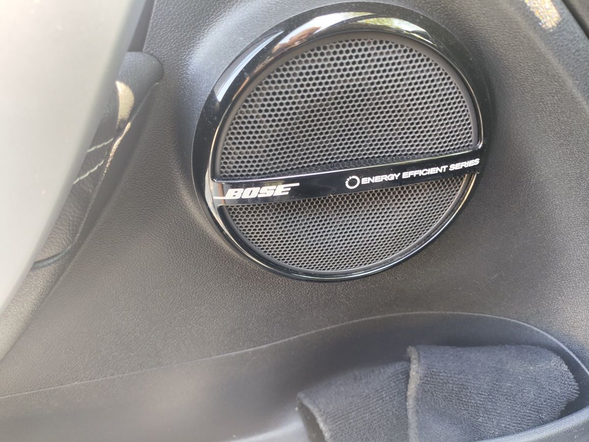 Рено  меган 3 Bose