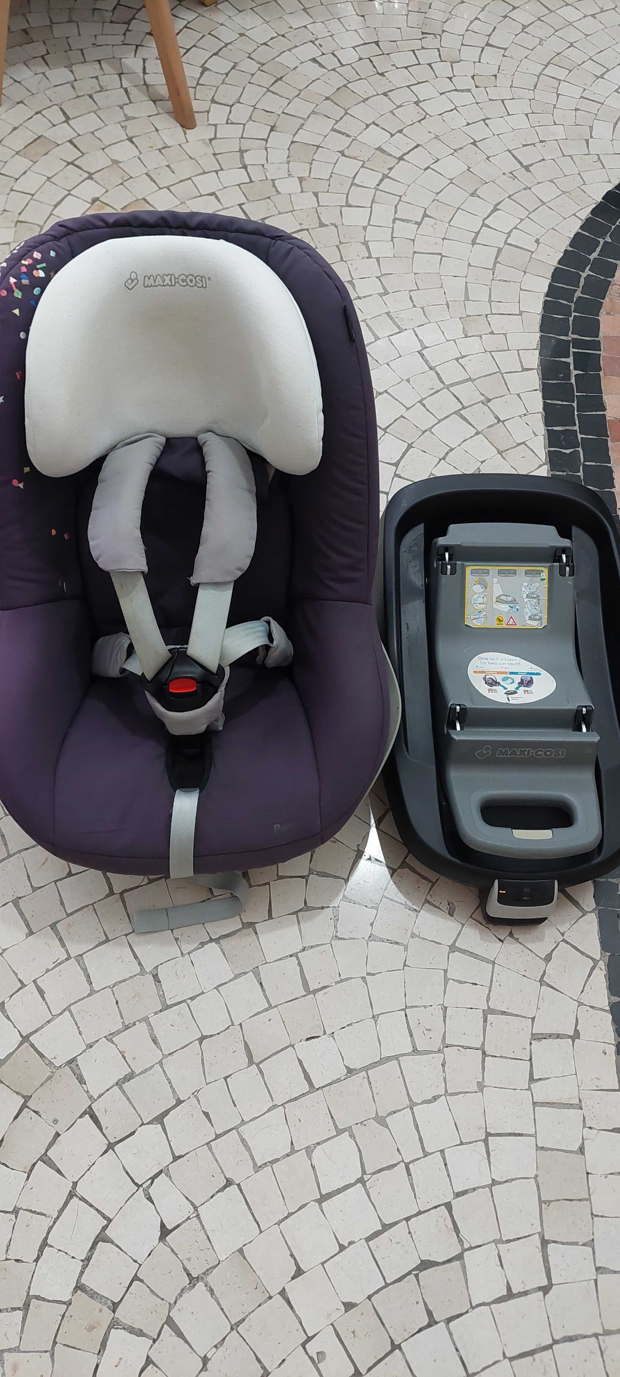 Cadeira Maxi Cosi Pearl + Base ISOFIX Family Fix