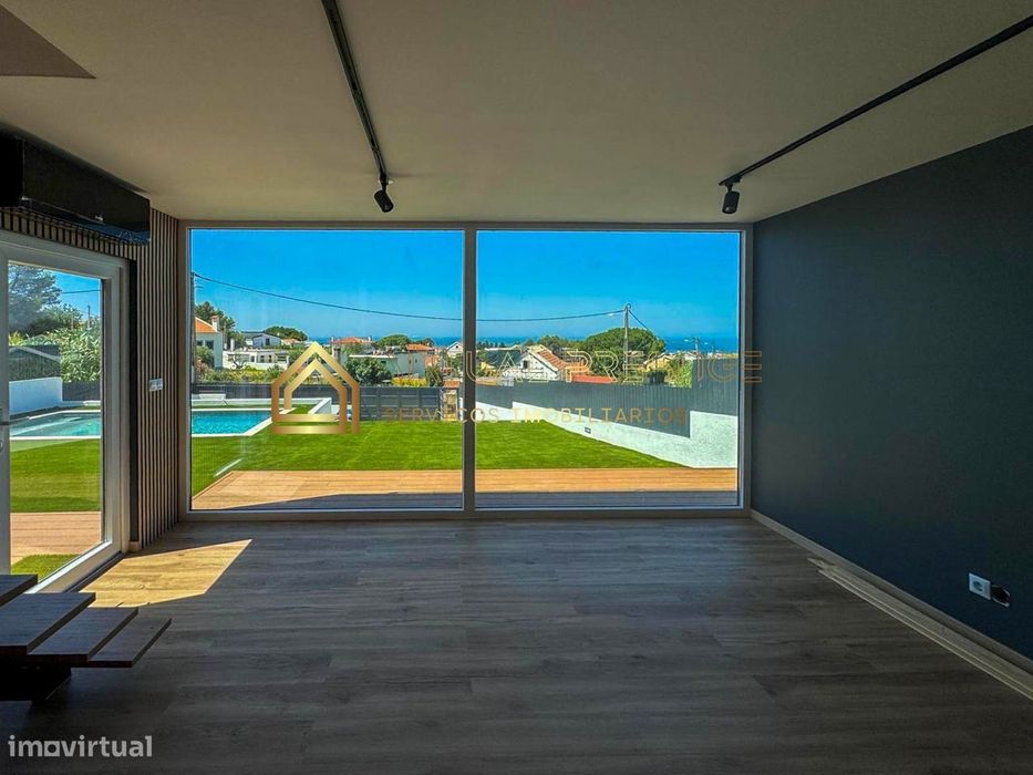 Oportunidade - Moradia T2 - Vista Mar - Piscina - Trafaria