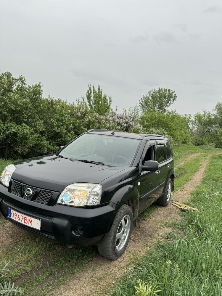 Nisan X-Trail 2.2 дізель на механиці