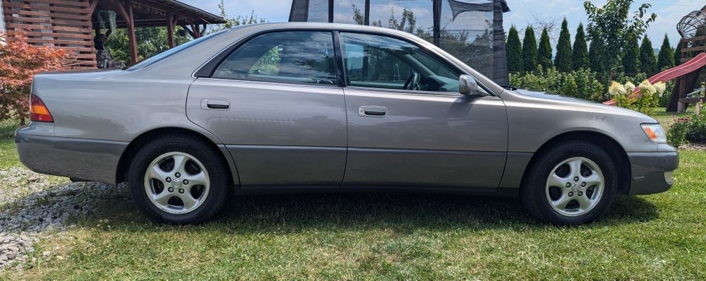 Lexus ES 300 3.0 V6