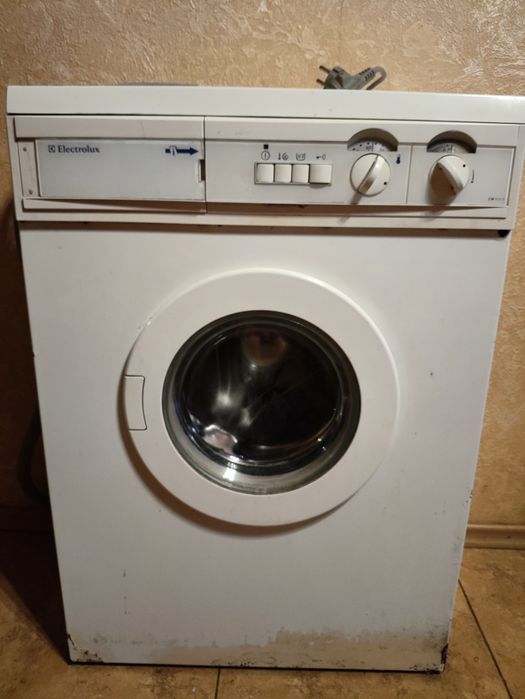 Стиральная машина Electrolux EW 920 S (ремон-запчасти)