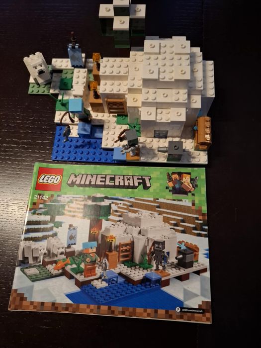 Lego 21142 Minecraft iglo niedźwiedzia