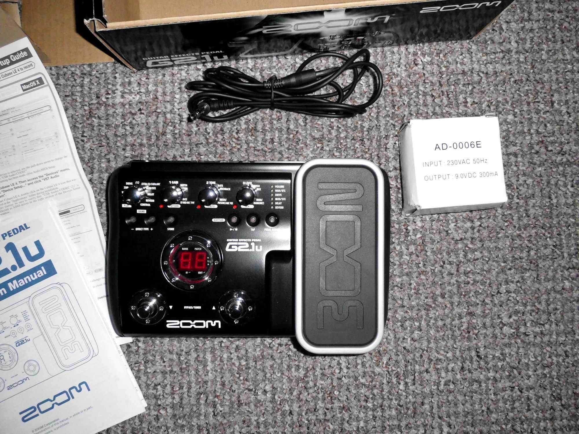 multiefekt gitarowy z pedałem ekspresji ZOOM G2.1u