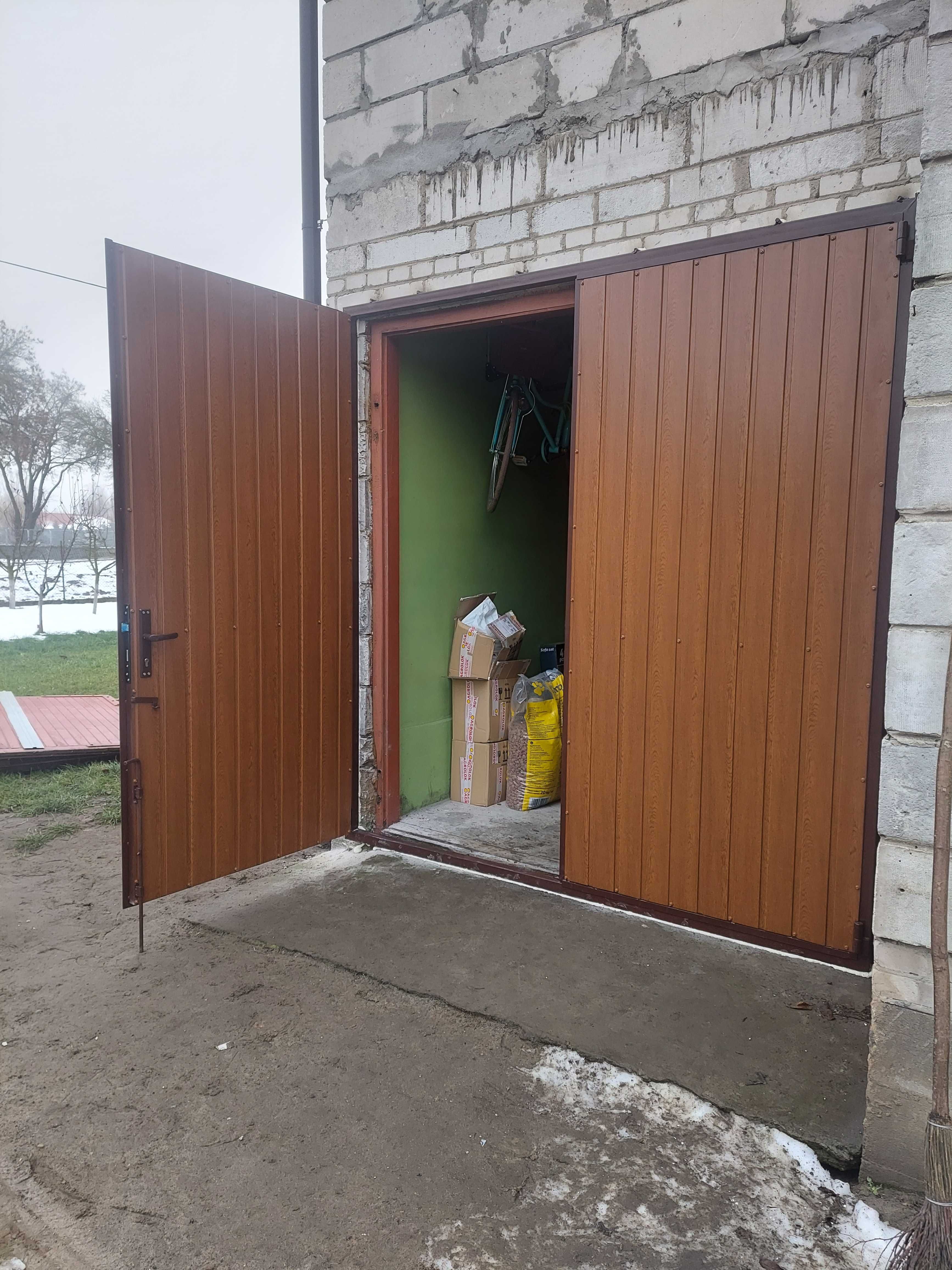 Bramy Drzwi stalowe do garażu wrota wierzeje do stodoły do obory hale