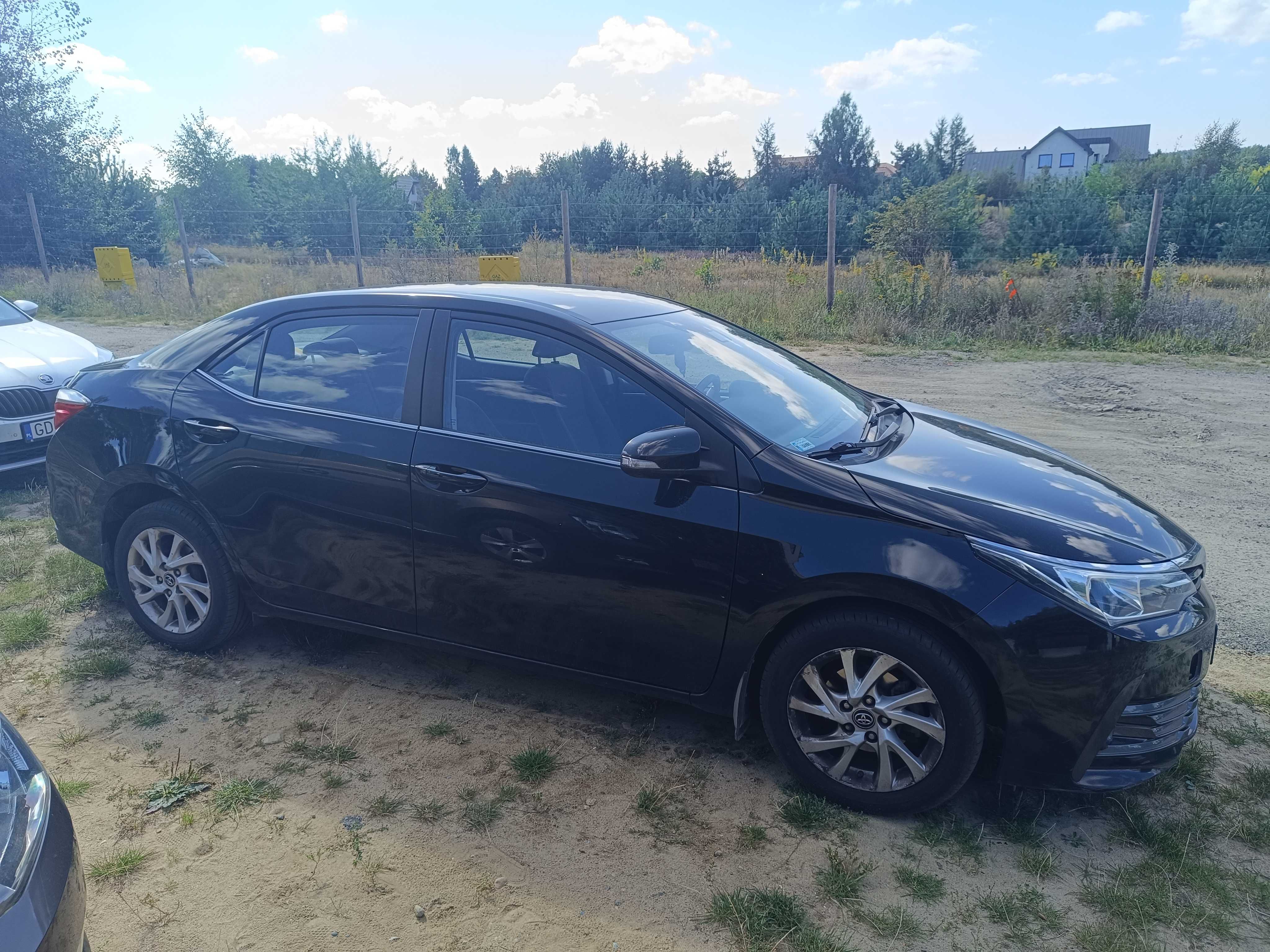 Toyota Corolla 1.6 benzyna sedan