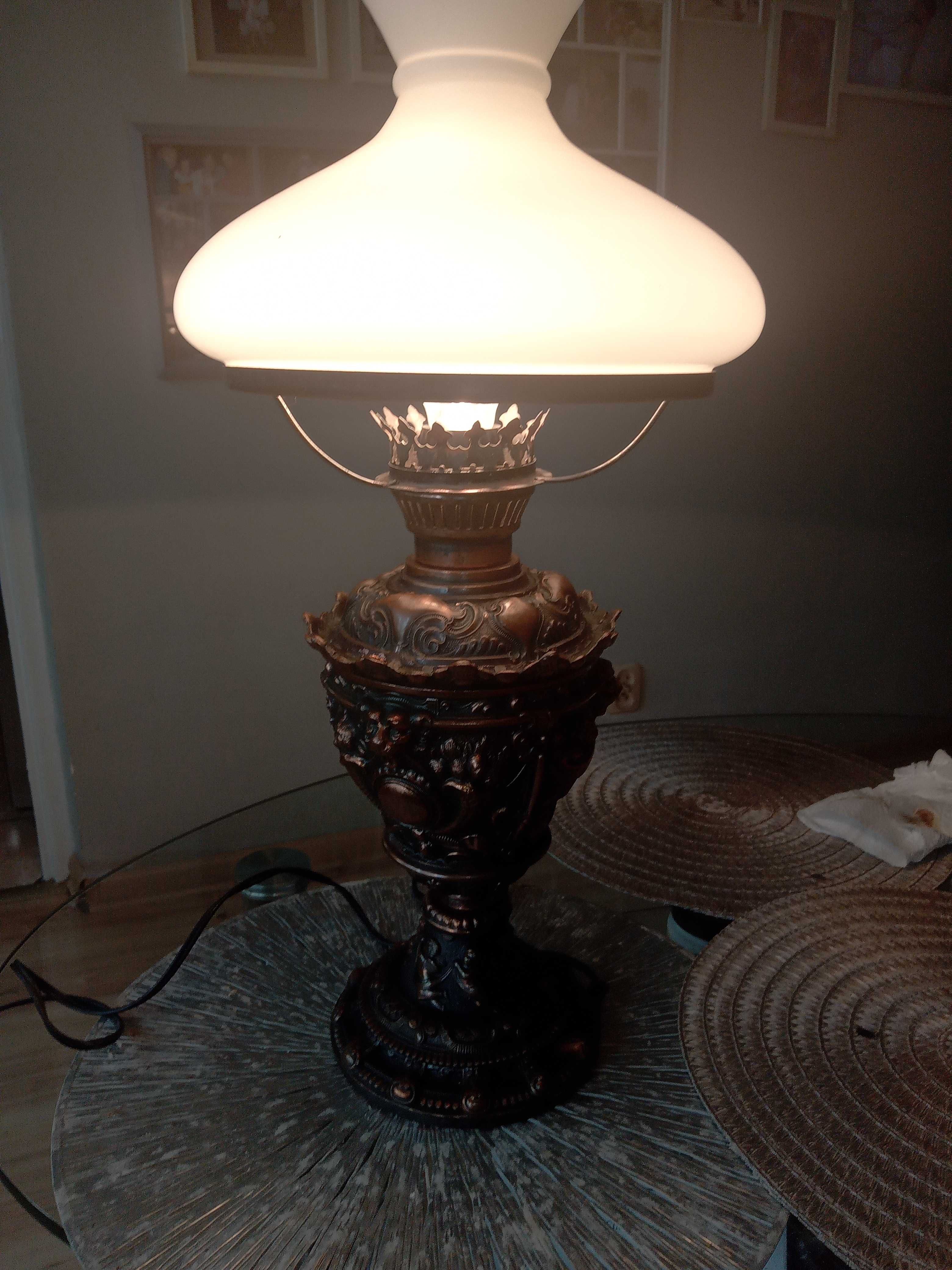 Stara lampa stołowa metaloplastyka - aniołki