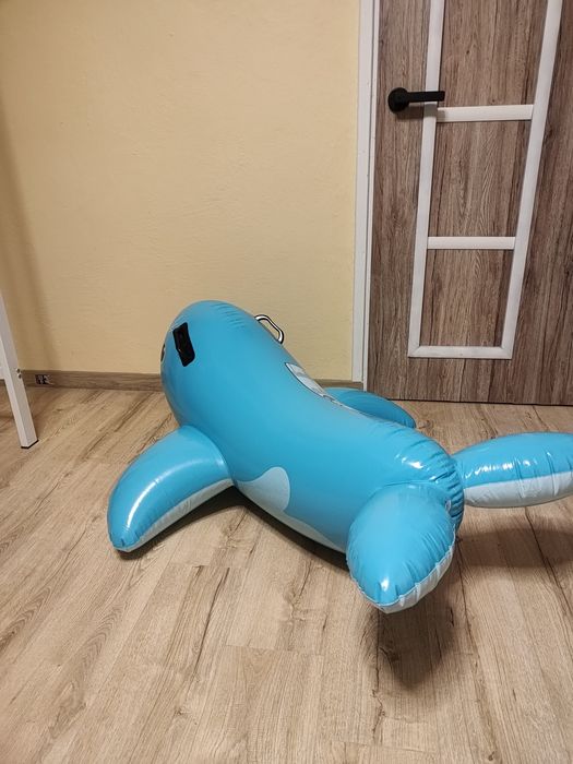 Dmuchany nadmuchiwany materac do pływania lew morski foka intex 2012