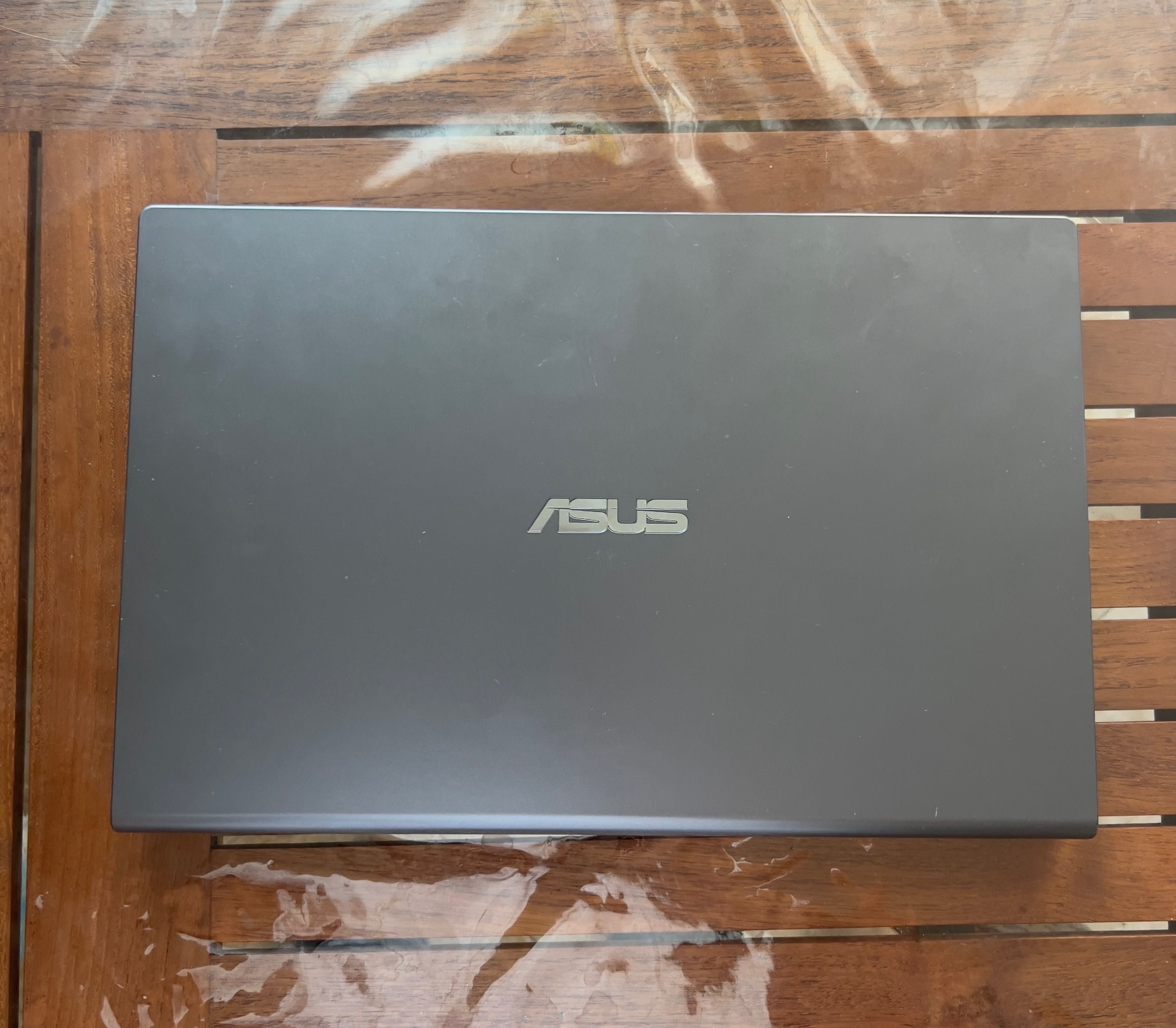 ASUS i3 com desempenho excelente | Perfeito para estudantes