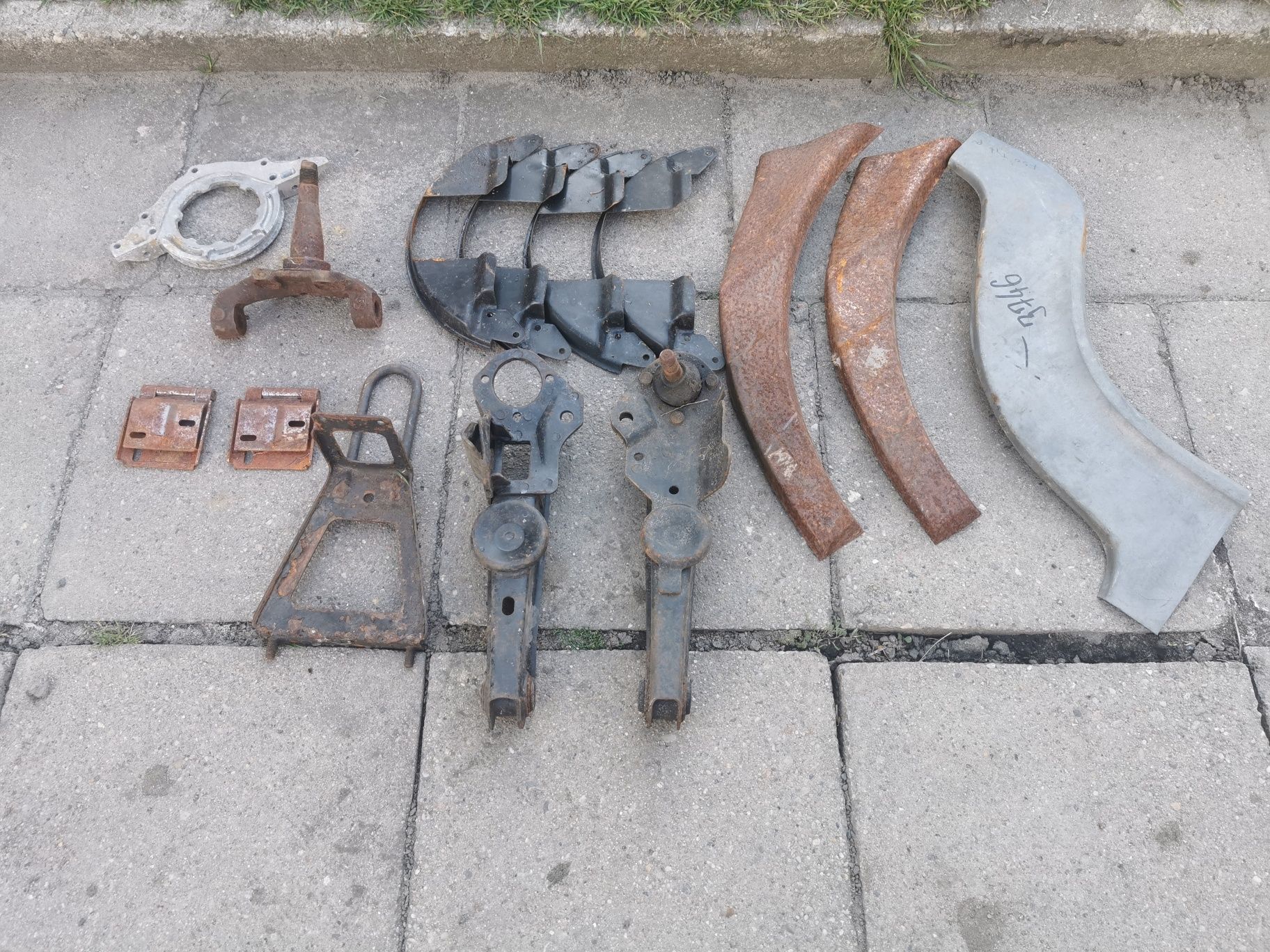 Wahacze Zawieszenie części Fiat 125P Polonez