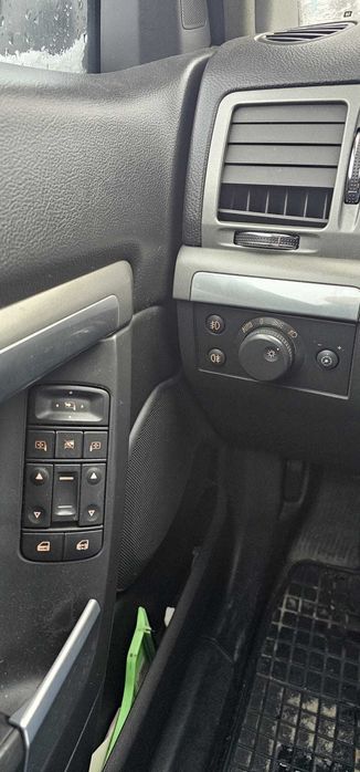 Opel Vecra C. 1,9 CDTi. 150KM - hak