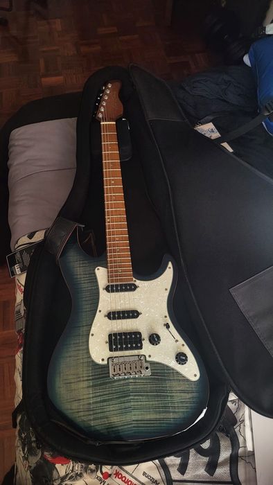 Sire Larry Carlton S7 +Fender Gigbag