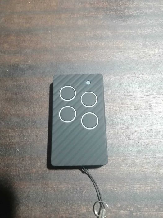 COMANDO PARA GARAGEM VENDEMOS E CODIFICAMOS AO DOMICILIO*