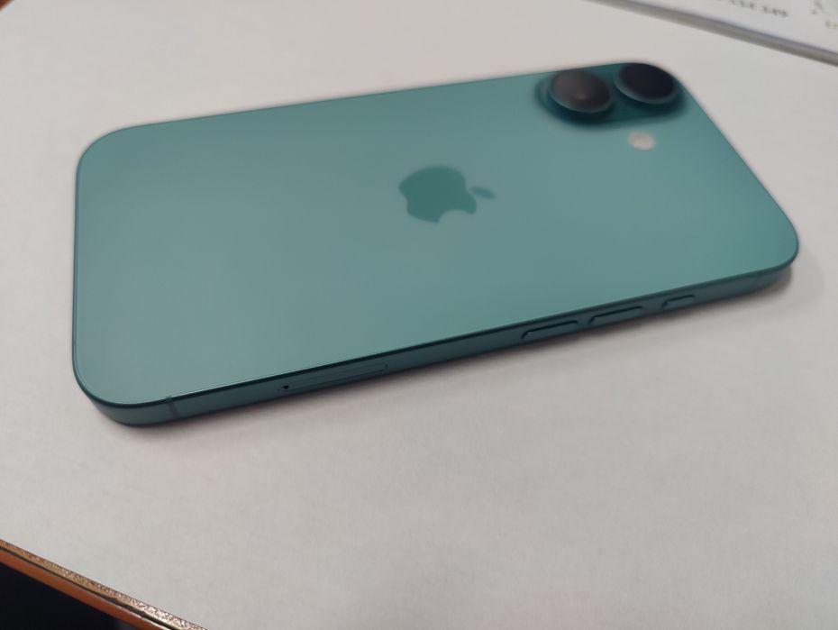 iPhone 16 com garantia