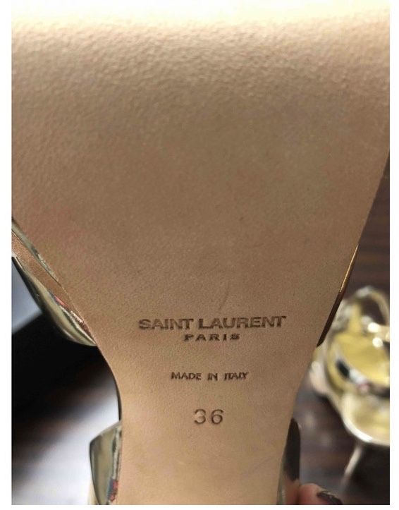 Yves Saint Laurent Sandálias Modelo Tribute 36