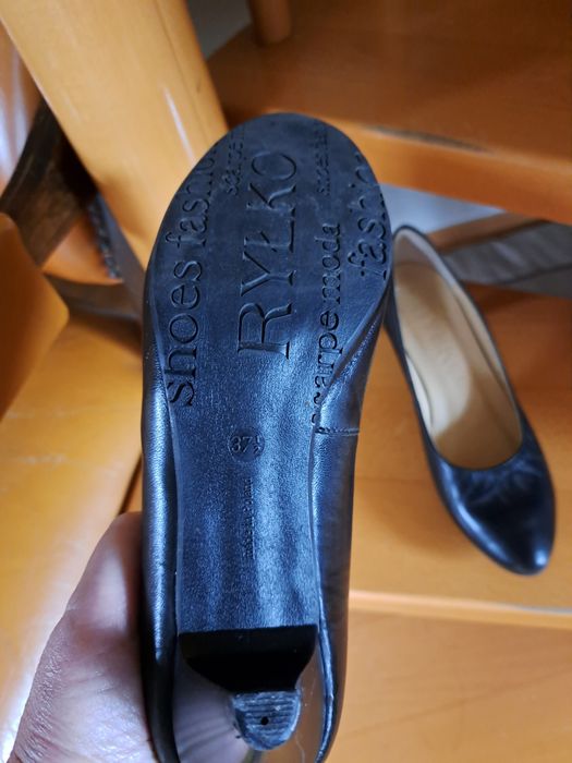 Buty Ryłko 37,5 nowe skórzane
