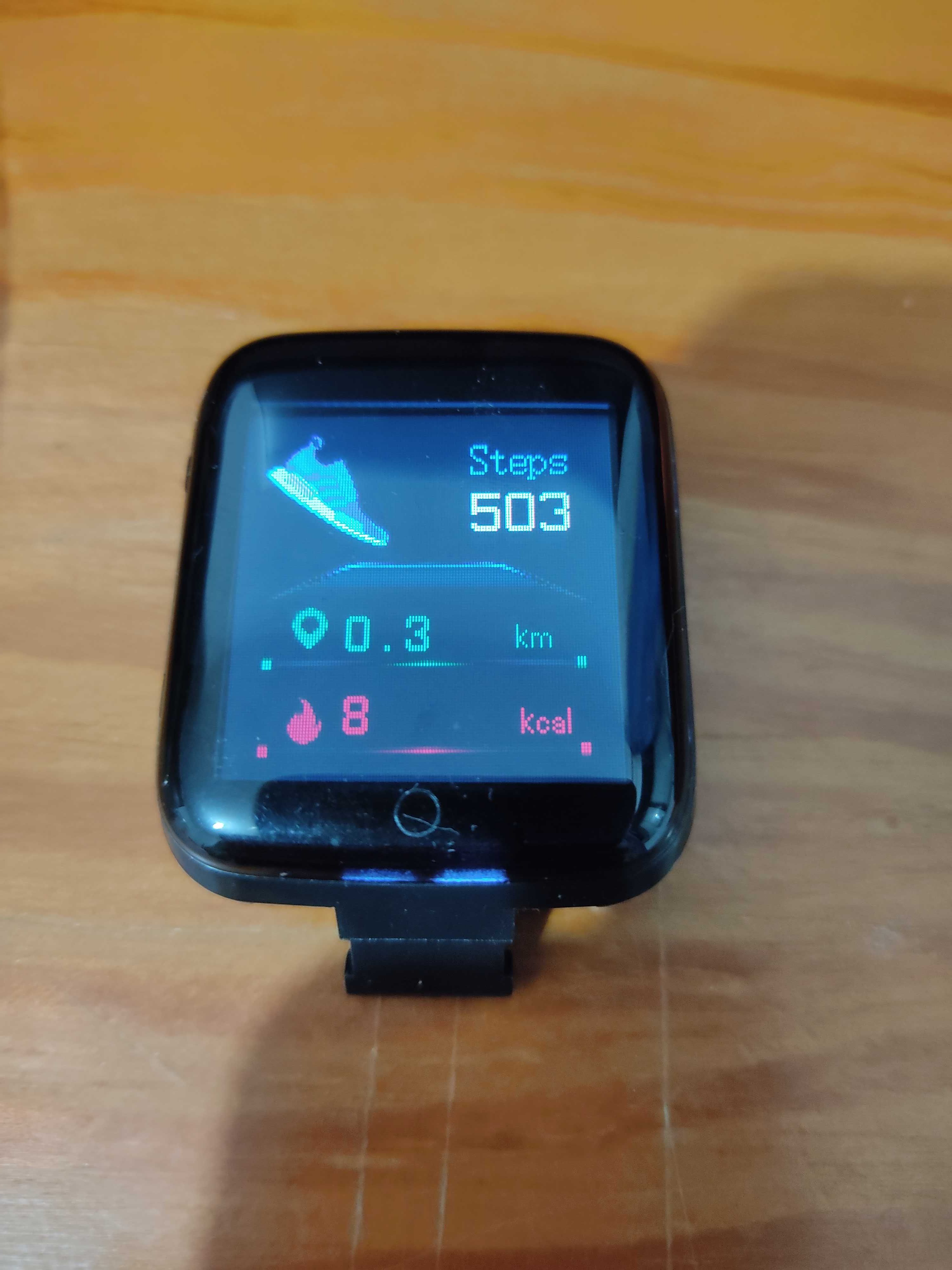 Smartwatch com usb para carregar