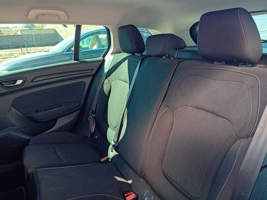Renault Megane Sp. Tourer 1.5 Bluedci Limited c/IVA (pequeno sinistro)