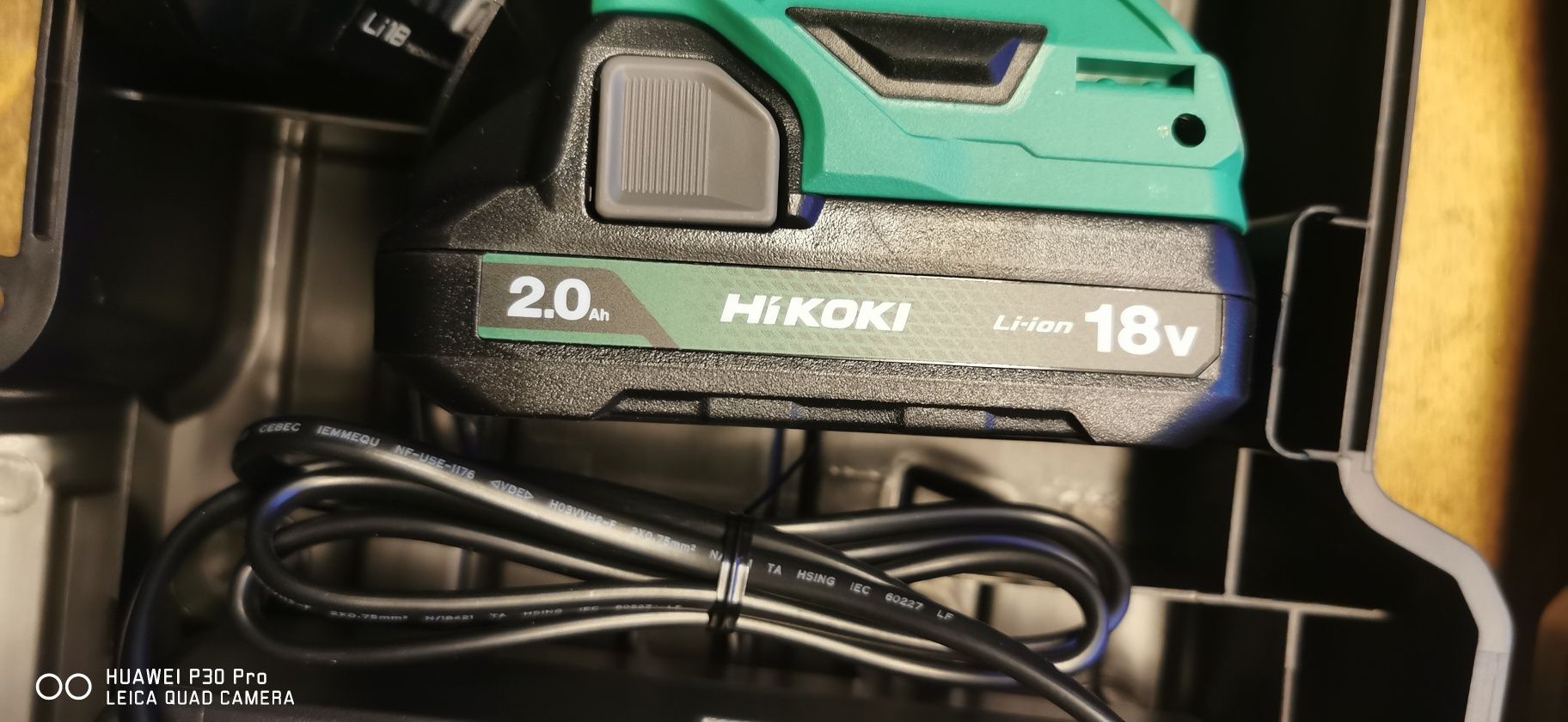 HIKOKI Wkrętarka DS18DF 2 x 2Ah