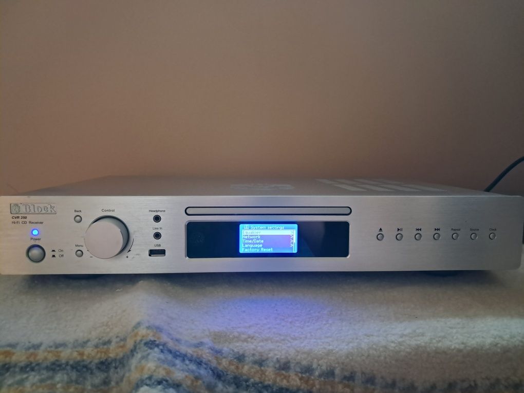 Block CVR 250 wzmacniacz CD, bluetooth, Dab+ radio cyfrowe