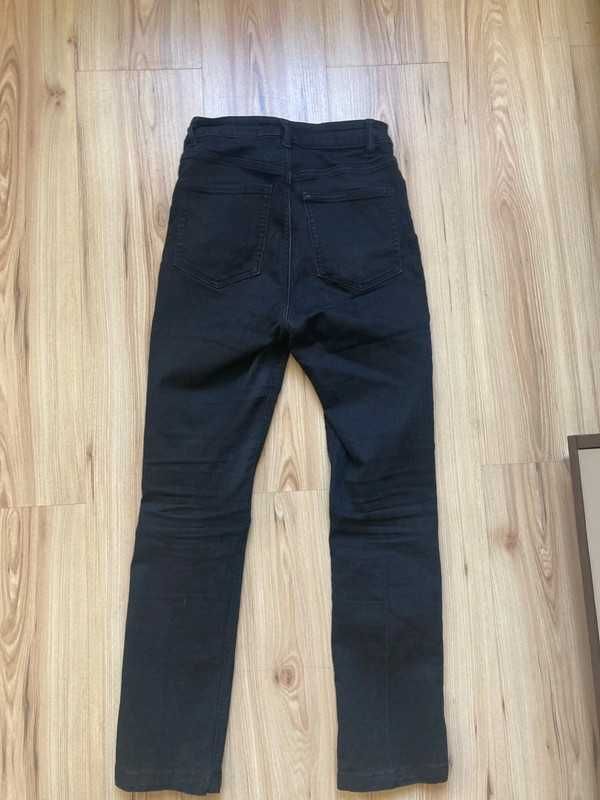 Czarne spodnie jeansy r 36