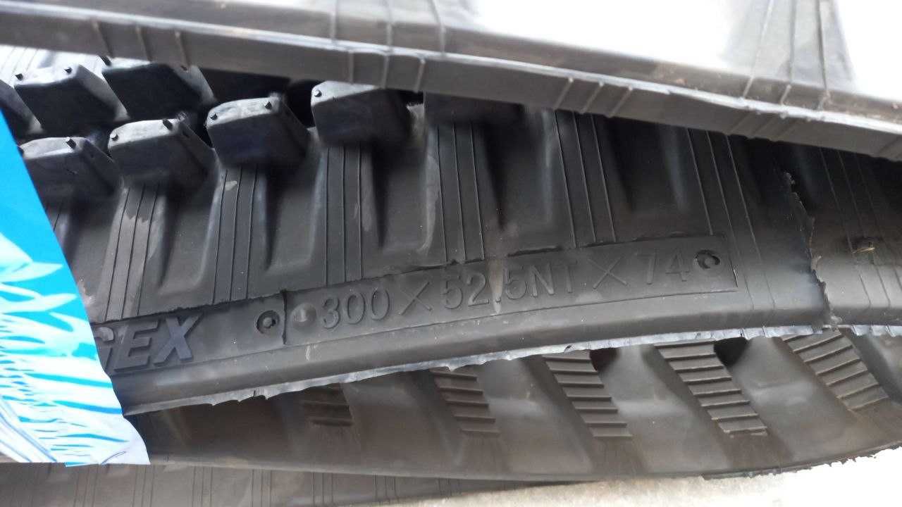 Гумова гусениця 300х52,5х74N