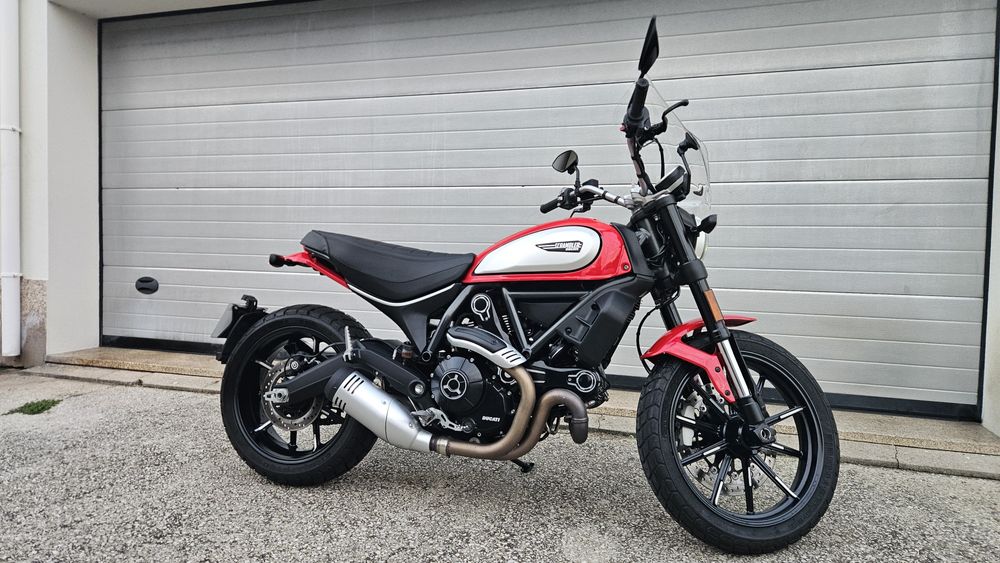 Ducati Scrambler Ícon Red 800cc
