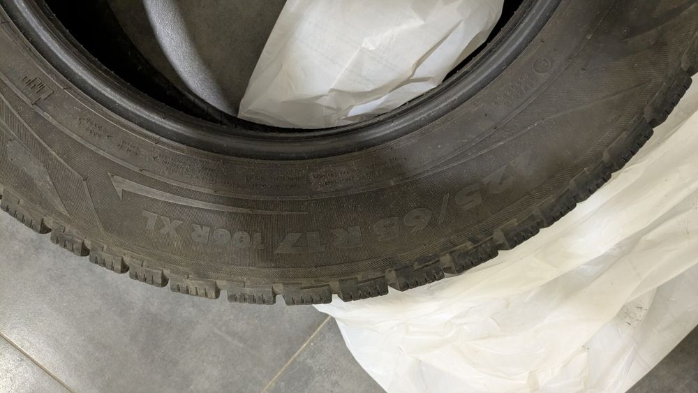 Зимові шини Nokian Nordman RS2 SUV 225/65 R17 106R XL