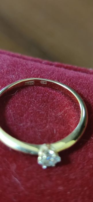 Колечко золота каблучка з діамантом