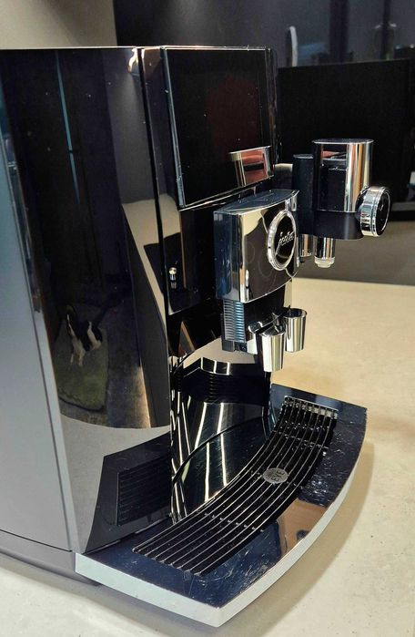 Ekspres JURA J8 Piano Black - na gwarancji do 2027 (1300kaw)