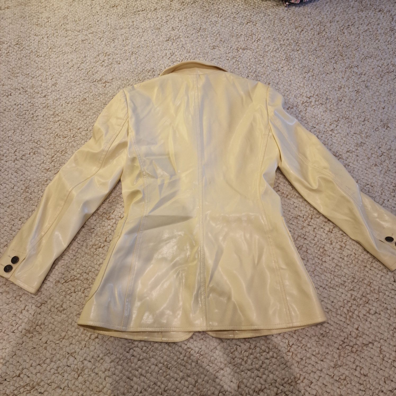 Marynarka Moschino w masełkowtm kolorze rozmiar 34-36