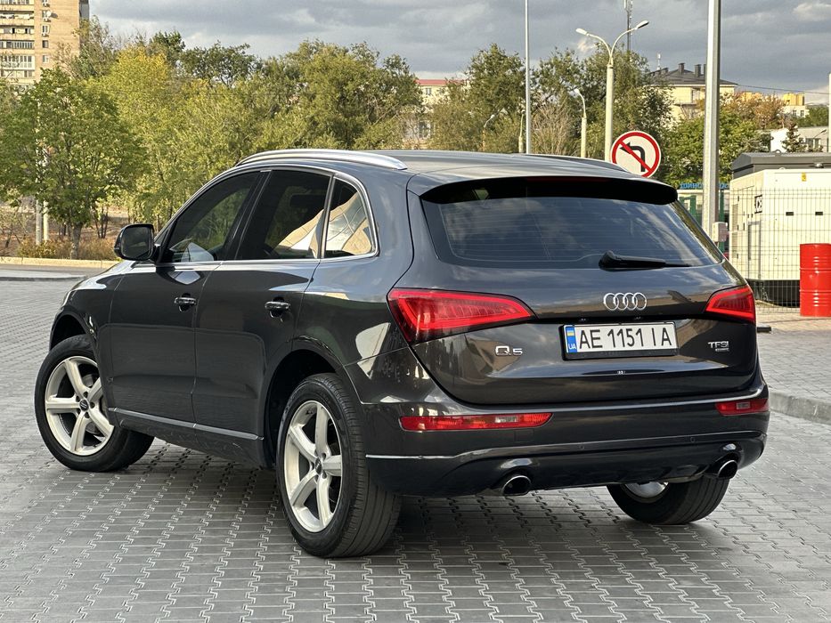 Продам Audi Q5 2012