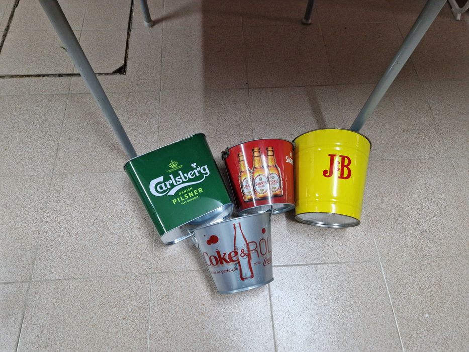 Frapês/baldes de gelo publicitários