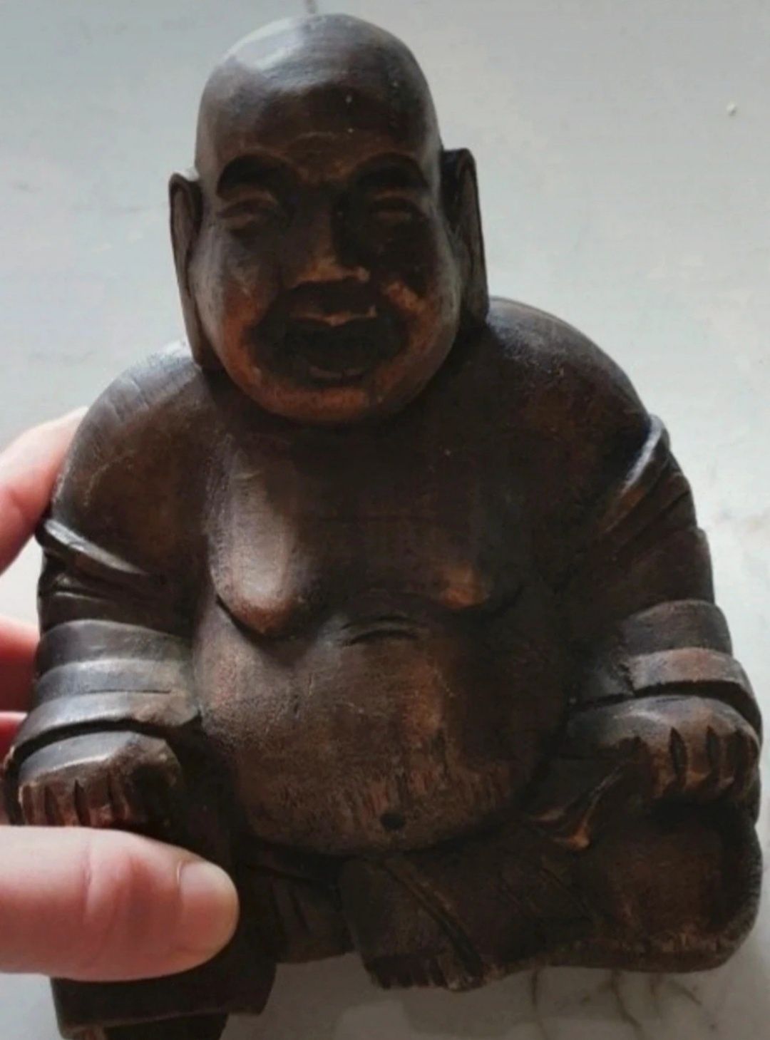 Budda gruby drzewo