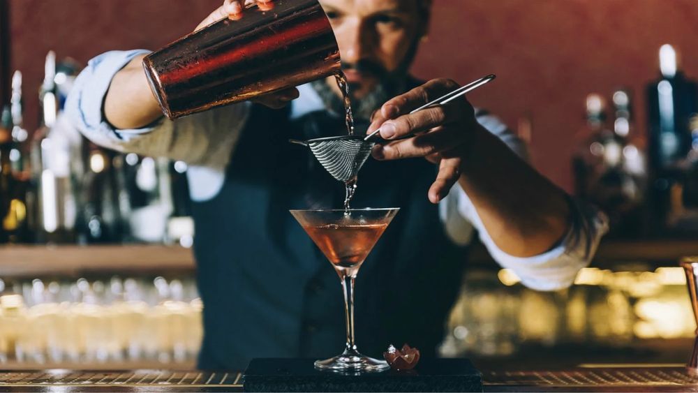 Barmani i kelnerzy na imprezy okolicznosciowe