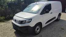 Peugeot Partner  Z Niemiec 1.5d przebieg 6300tkm dosłownie nowy uszkodzony