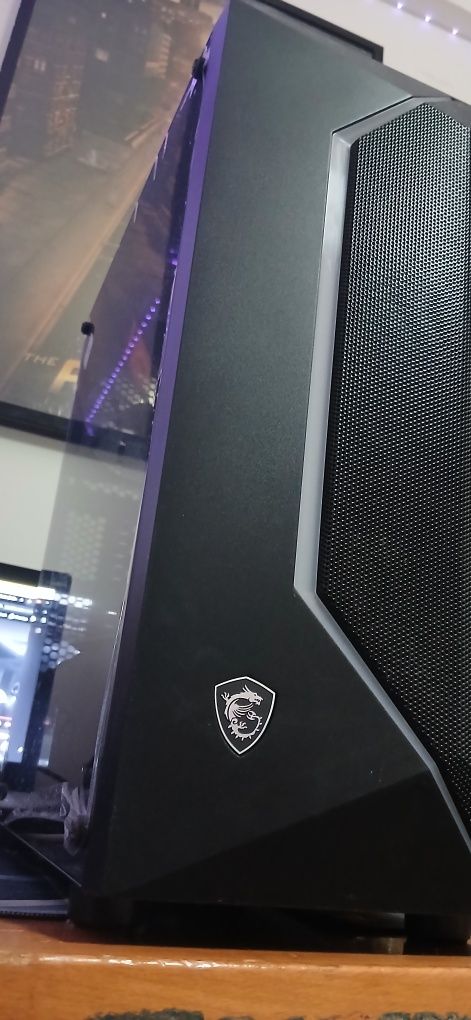 PC MSI Mag Vampiric 100R – COMO NOVO, SEM USO