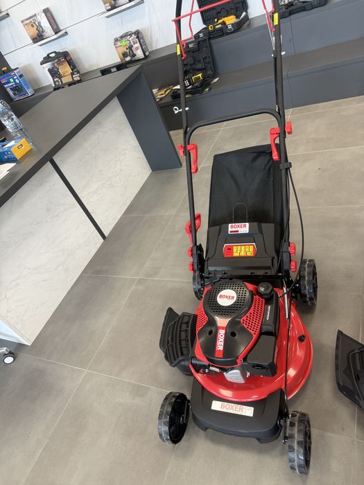 NOWA Kosiarka spalinowa z napędem 4.2KW MOCNA 3259