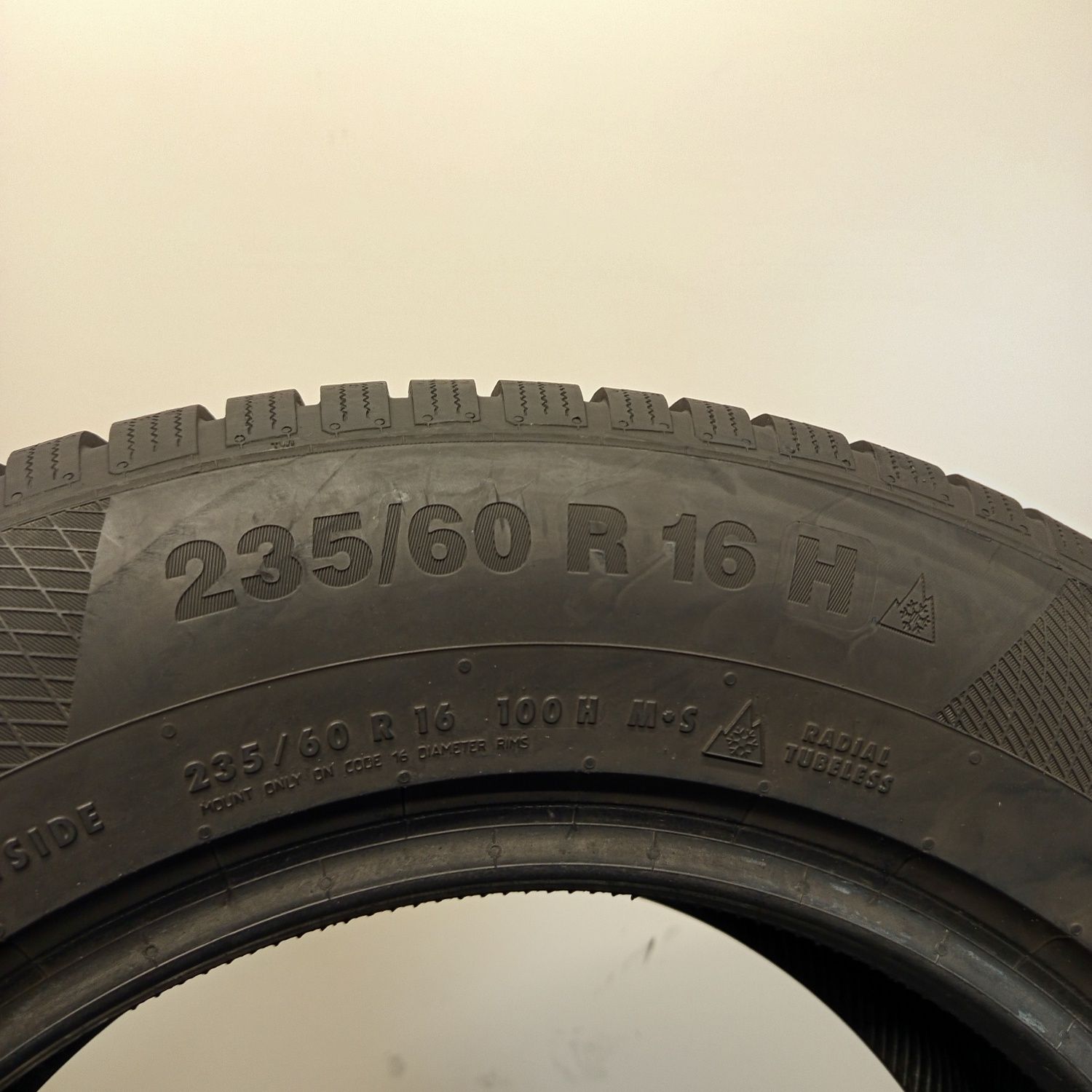 235/60R16 Continental WinterContact TS850p