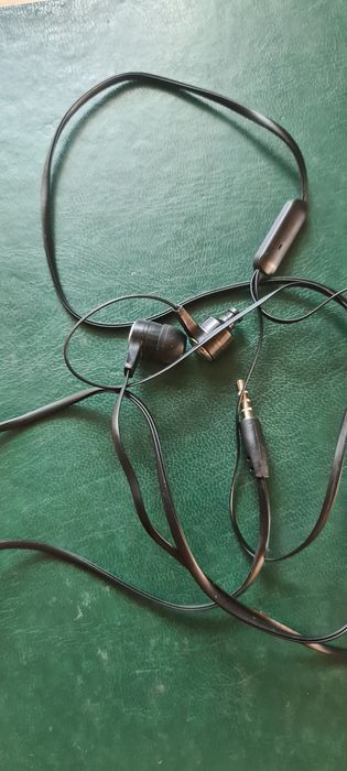 Продам навушники для гаджетів