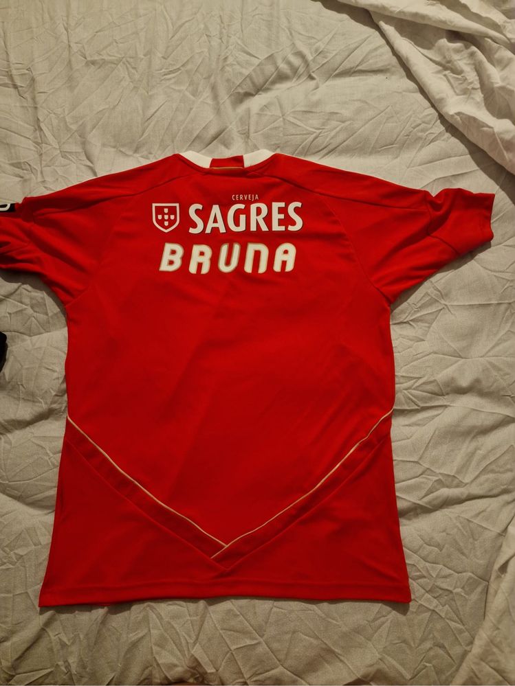 Equipamento oficial do Benfica  Bicampeões Europeus