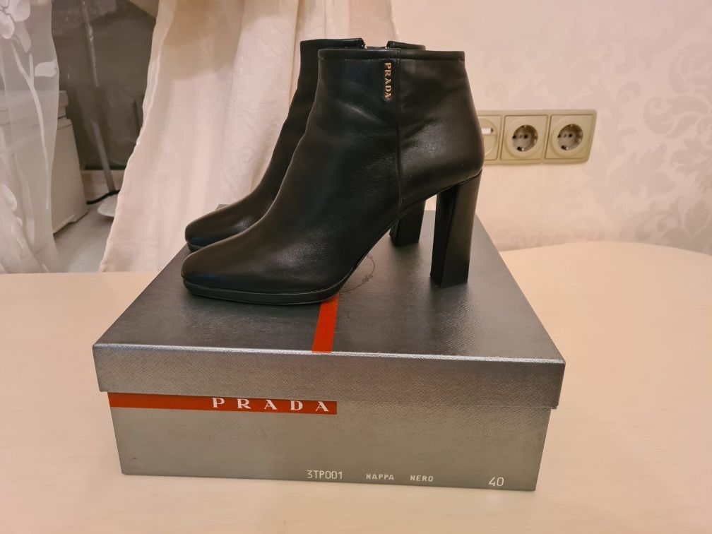 Продам ботильйоны Prada бу оригинал