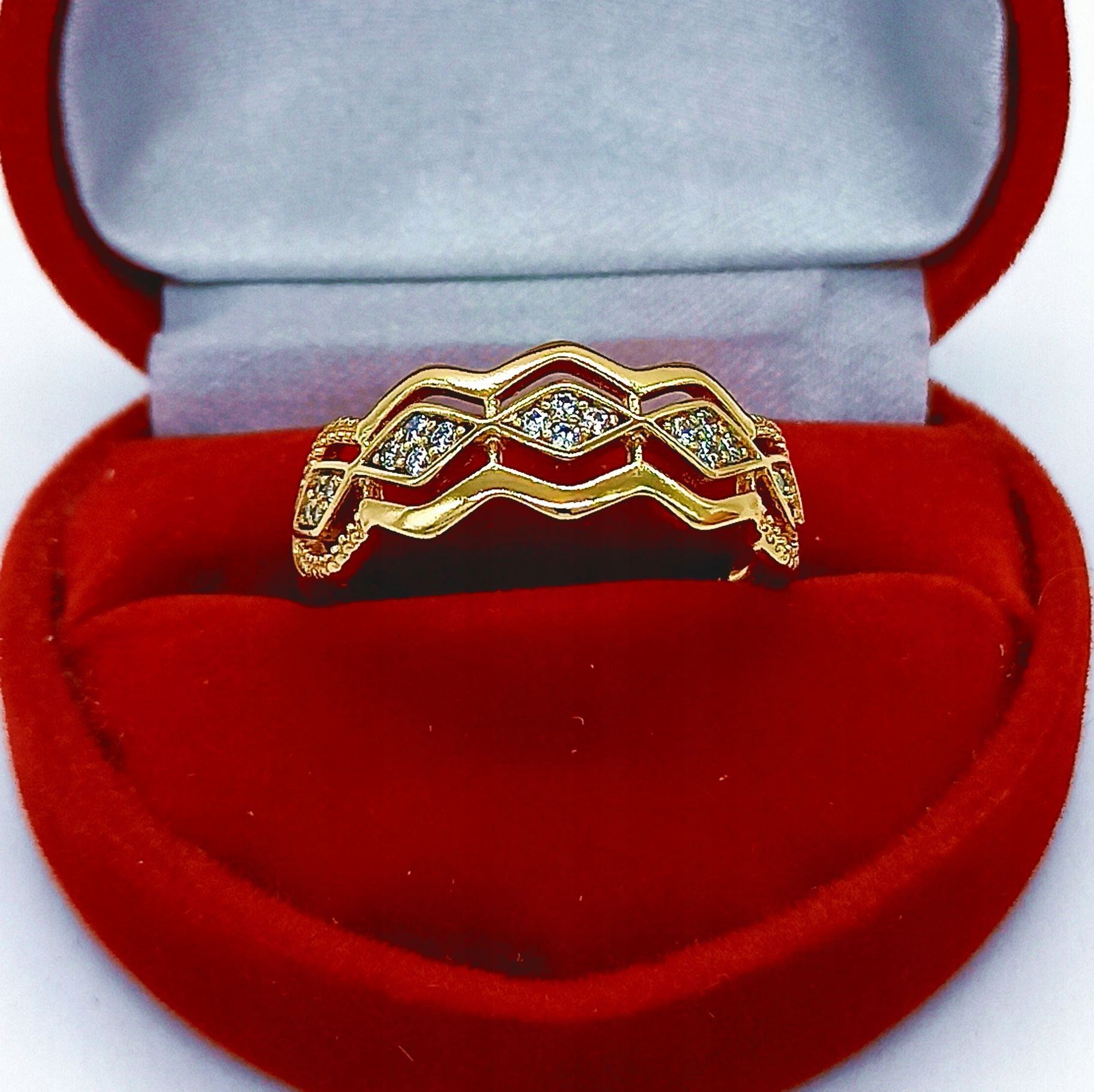 Złoty Pierścionek Ażurowo Brylantowy Us 9 Pl 20 --- P496