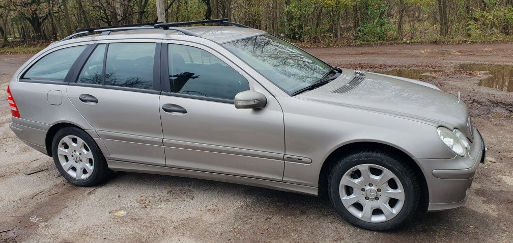 Mercedes-Benz w203 c-180 рестайлінг