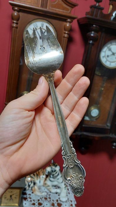 Вилка "Роза" для устриц. Цена 350 грн