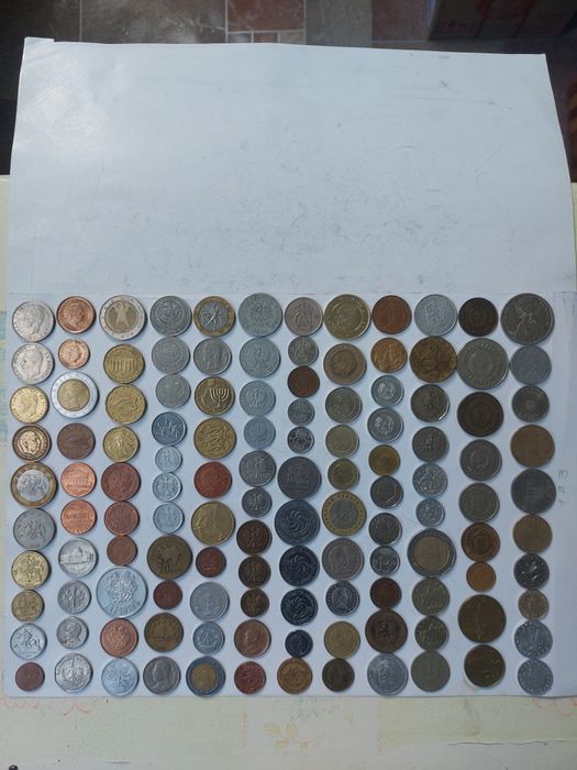 Монеты стран мира 123шт. лот.