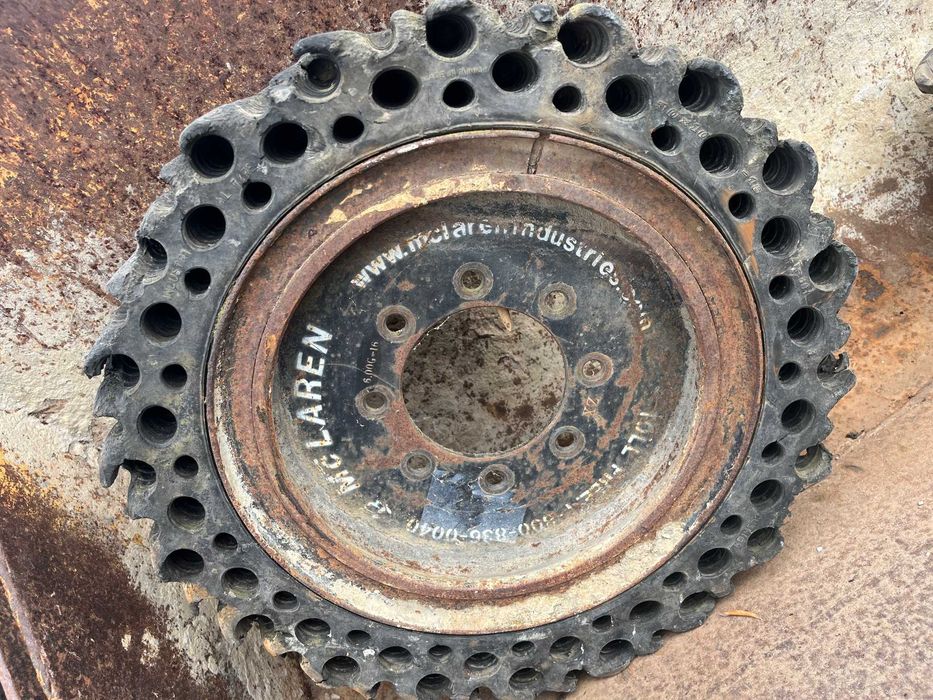 30X10-16 Koła pełne do miniładowarki 6.00G-16