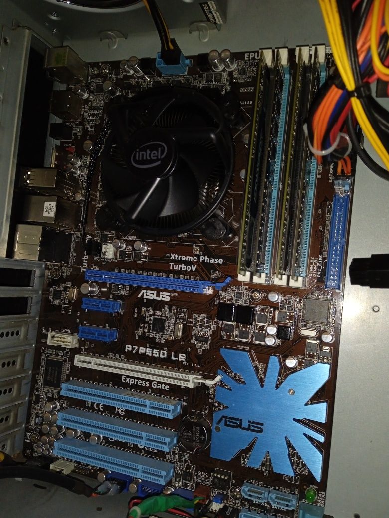 Asus P7P55D-LE + Intel Core i5-750 2.66Ghz