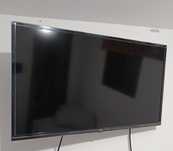 Tv 32' TCL c/ suporte parede